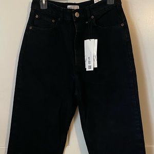 NWT ZARA Straight Jeans (Size 8)